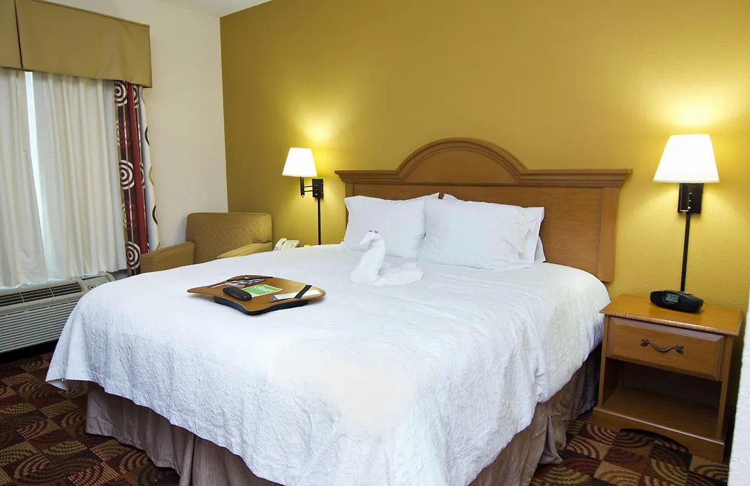 Hampton Inn & Suites Orlando International Drive North-1